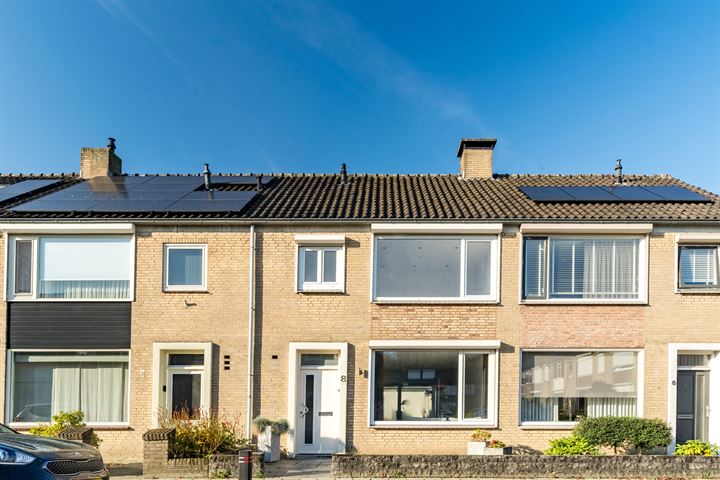 Dr. Donker Curtiusstraat 8 in Waalwijk foto