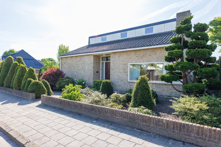 Dr Frederiksstraat 43 in Losser