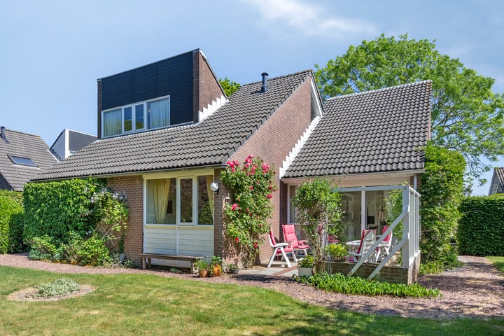 dr. H.C.M. Ghijsenstraat 6 in Domburg foto