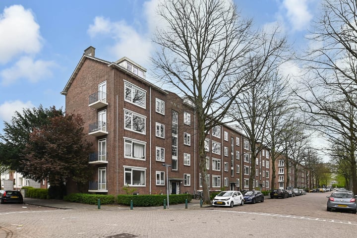 Dr H. Colijnlaan 109 in Rijswijk foto