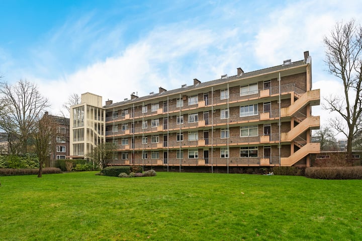 Dr H. Colijnlaan 122 in Rijswijk foto