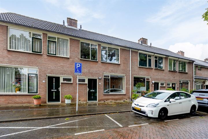 Dr. Kuyperstraat 9 in Ridderkerk foto