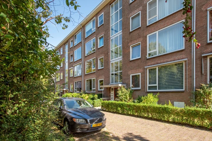 Dr N. Adrianistraat 19 in Rijswijk foto