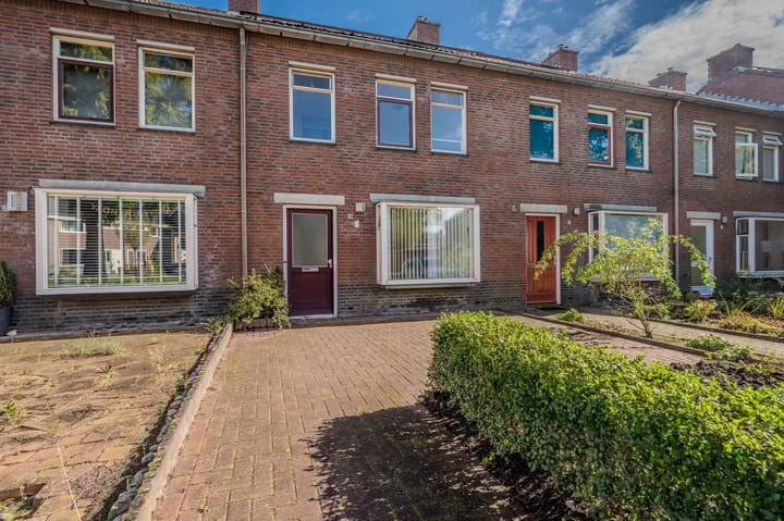 Dr. Oortwijn Botjeslaan 138 in Midwolda