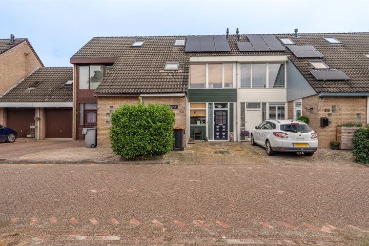 Dr. Oortwijn Botjeslaan 98 in Midwolda foto