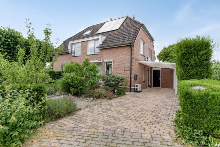 Dr.Poelsstraat 6 in Stokkum foto