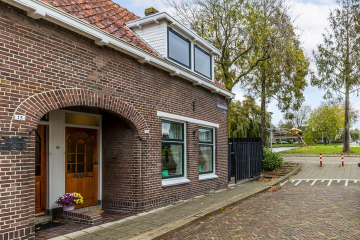 Dr Sauerstraat 15 in Schiedam foto