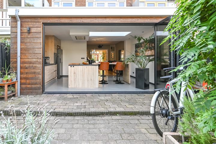 Dr. Schaepmanstraat 108 in Haarlem foto