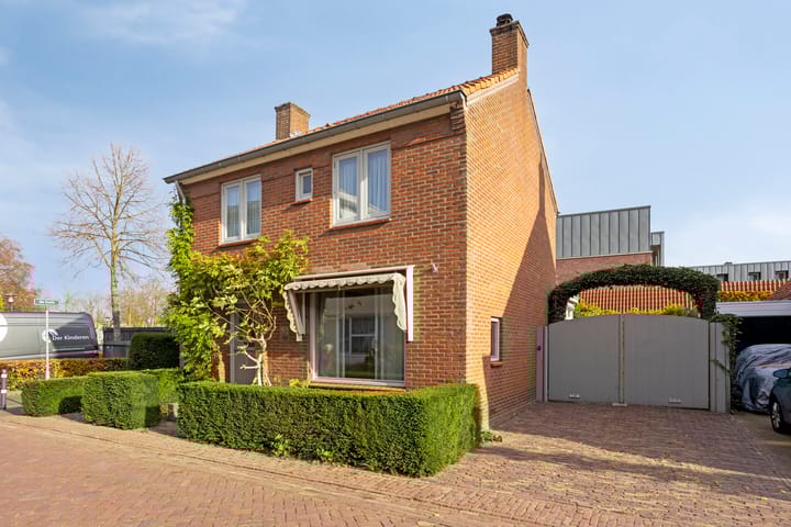 Dr van Wamelstraat 19 in Oirschot