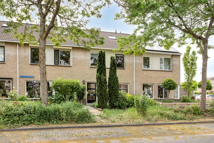 Dr. W.M. Verhaarlaan 123 in Emmeloord