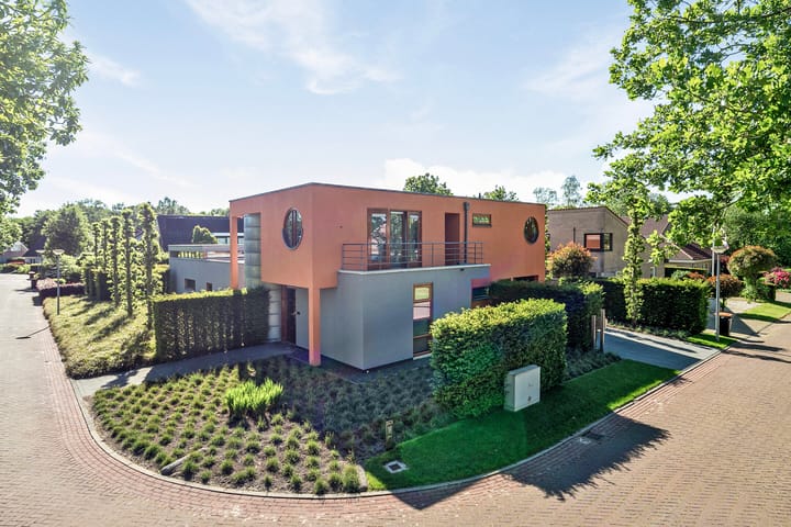 Draagsteen 8 in Borger