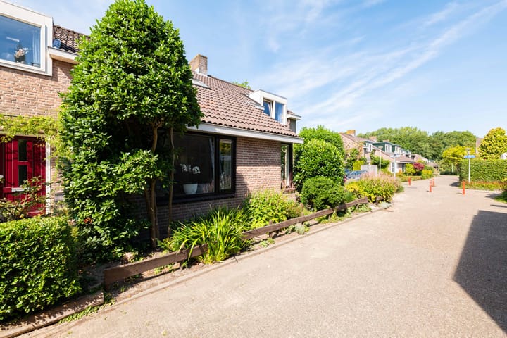 Draaikolk 24 in Hellevoetsluis foto
