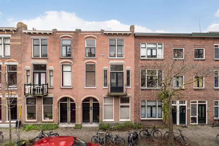 Drie Octoberstraat 18A in Leiden foto
