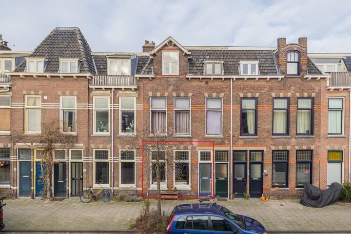 Drie Octoberstraat 55 in Leiden foto