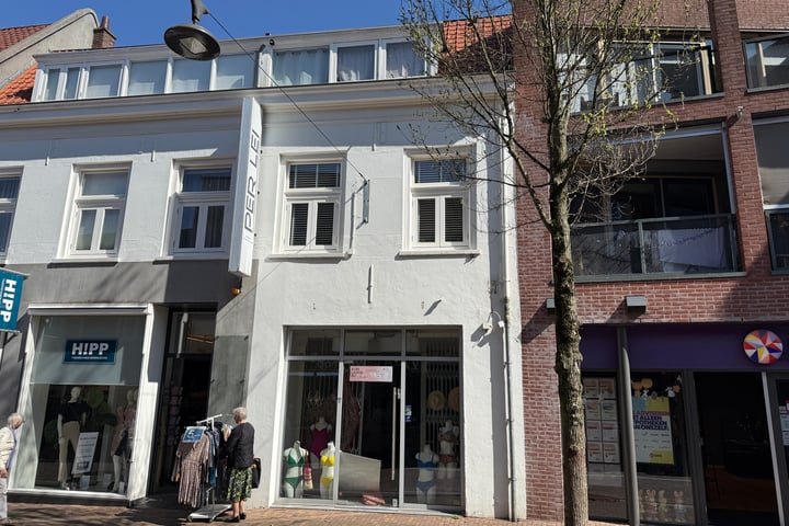 Driehoek 7-7 in Ede foto