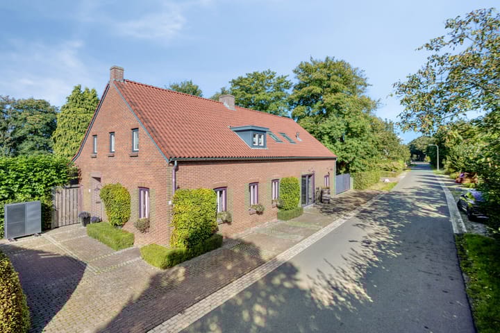 Dries 19 in Neer foto