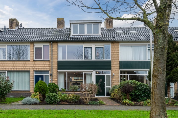 Dronenplein 6 in Bodegraven foto