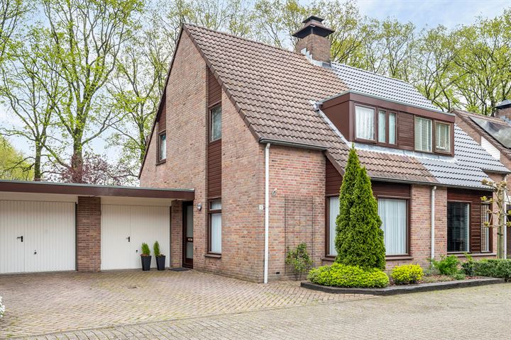 Drontenhof 5 in Tilburg foto