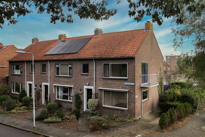 Drost IJsermansingel 1 in Moordrecht foto