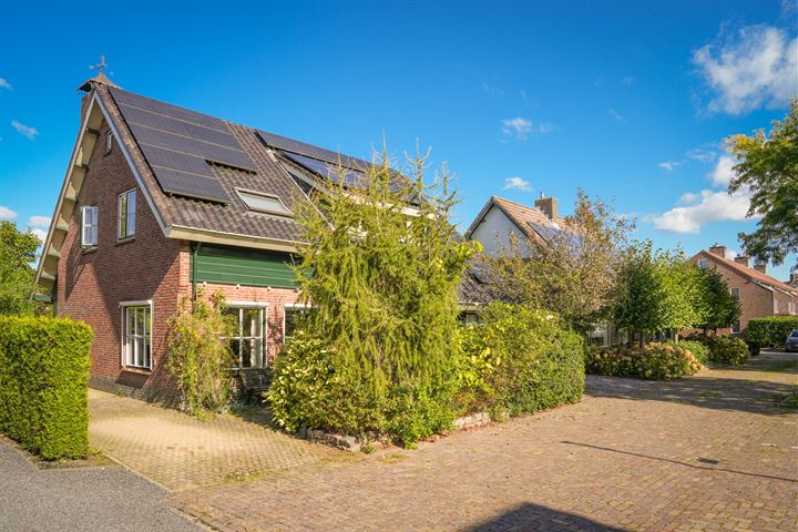 Drostlaan 56 in Asperen foto
