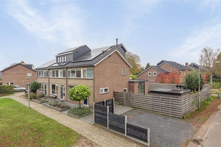 Drostweg 17 in Eelde foto