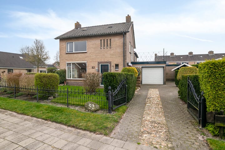 Ds A.C. van Raalteweg 52 in Wanneperveen foto