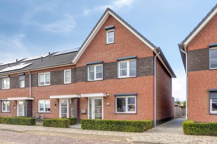 Ds. de Geusstraat 17 in Almelo