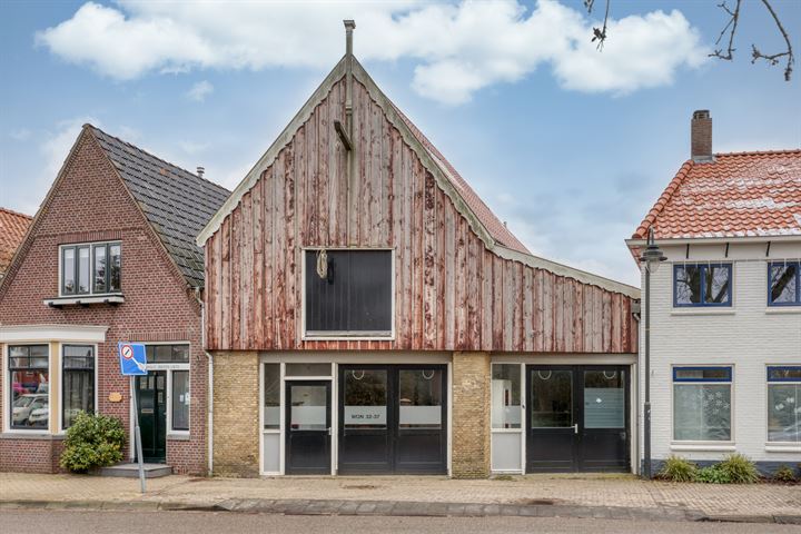 Ds L Touwenlaan 4 in Makkum foto