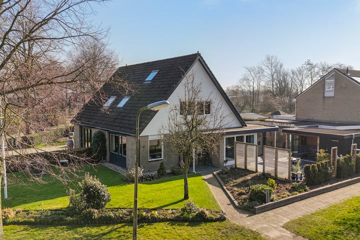 Ds. Oosterhuisstraat 3 in Suwâld foto