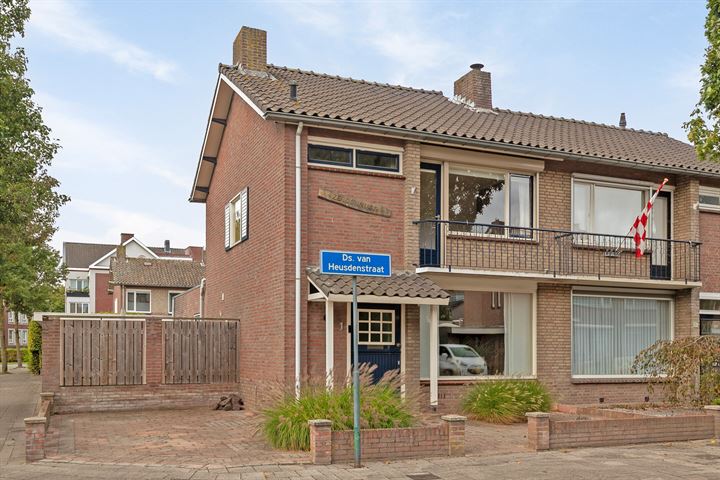 Ds. van Heusdenstraat 1 in Hilvarenbeek foto