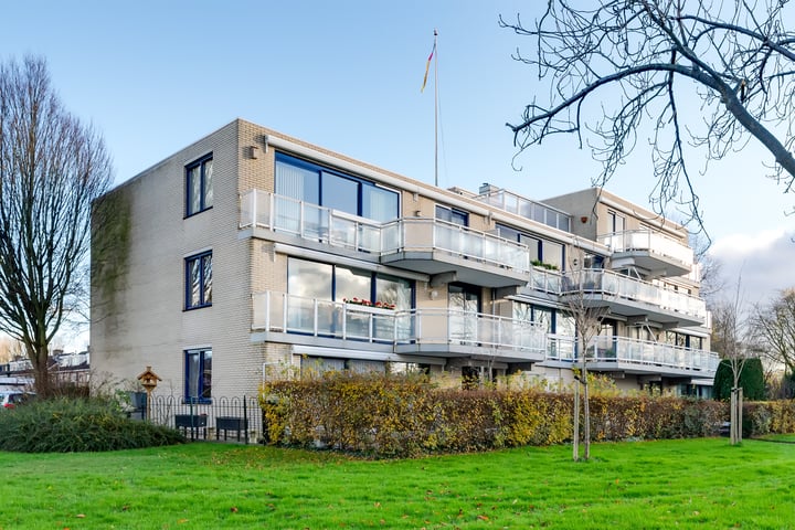 Dubbelsteynlaan Oost 186 in Dordrecht foto