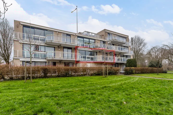 Dubbelsteynlaan Oost 188 in Dordrecht foto