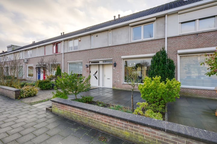 Dudokhof 17 in Tilburg foto