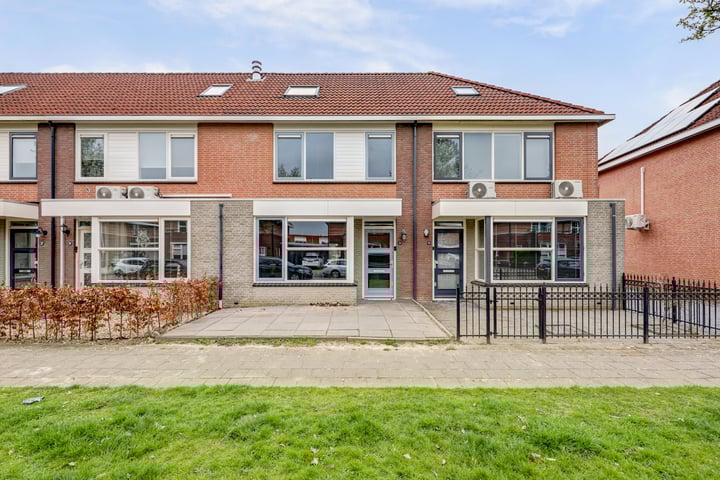 Duifkruid 31 in Tiel foto