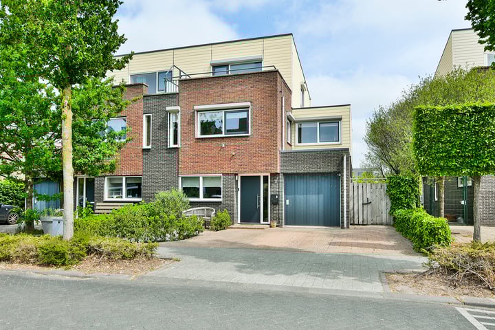 Duinbeek 45 in Hoofddorp foto