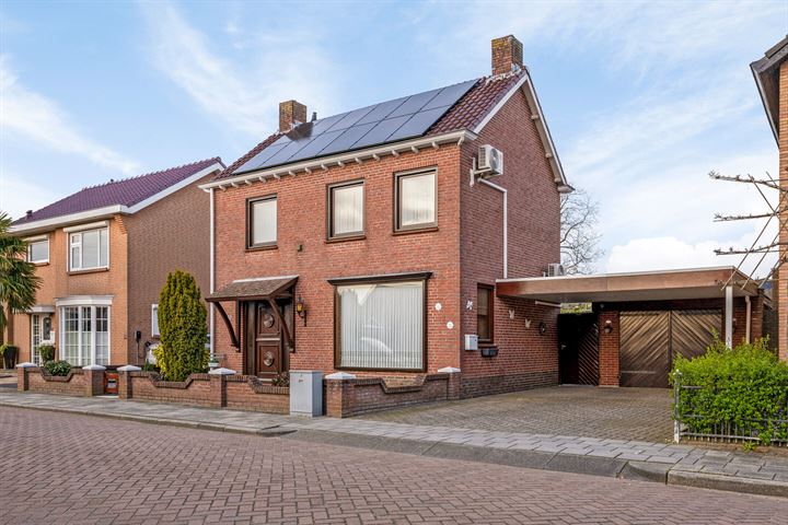 Duivenstraat 80 in St. Willebrord foto