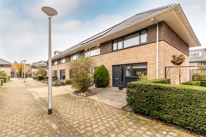 Duizendschoon 31 in Hendrik-Ido-Ambacht foto