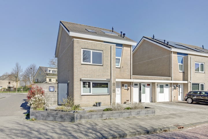 Dukaat 62 in Dronten foto