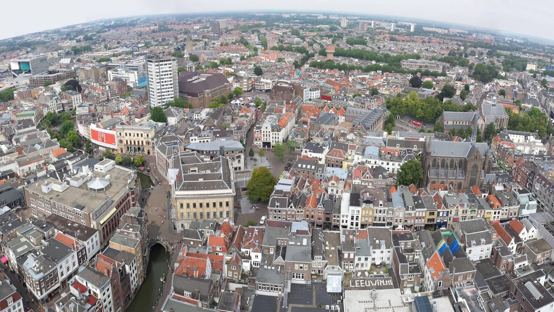 Kantoorfoto Dutch Brickx Real Estate Amsterdam e.o.
