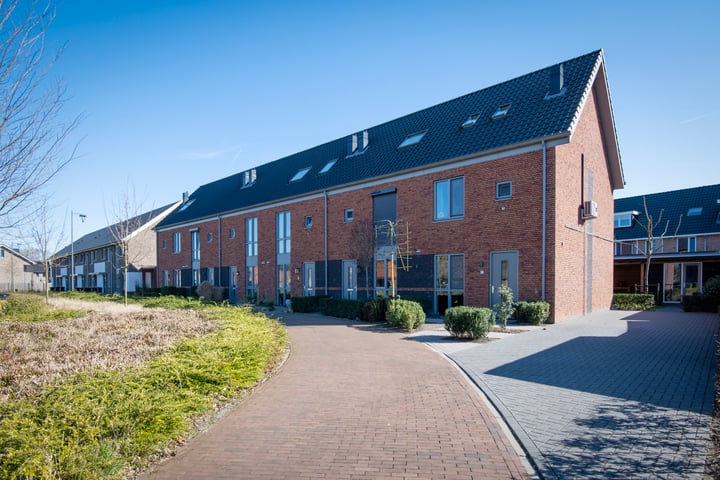 Dwarshuis 2 in Voorthuizen foto