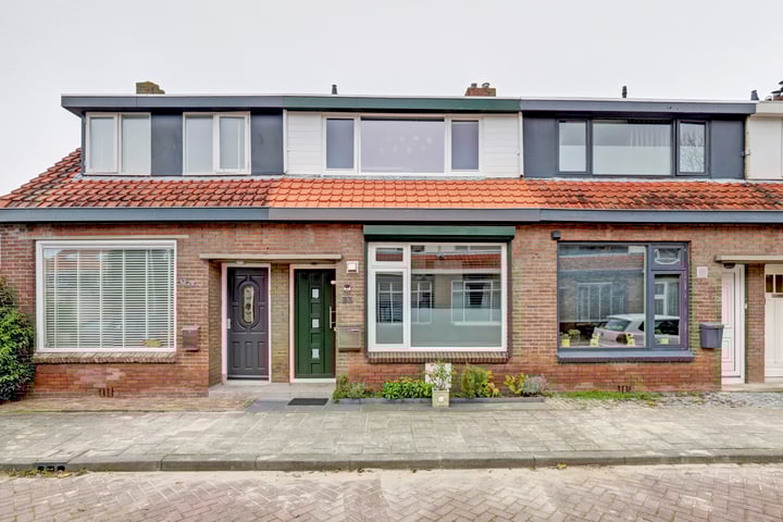 Dwarsstraat 33 in Puttershoek
