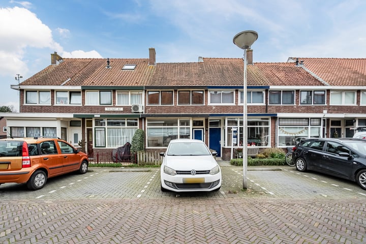 Dwarsstraat 6 in Sliedrecht foto