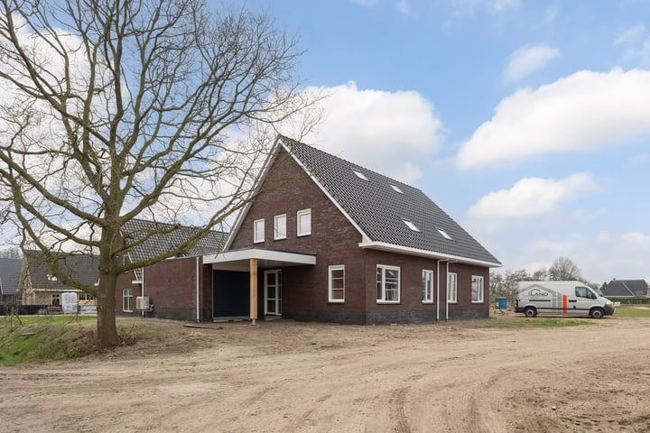 Dwarstak 33 in Houtigehage foto