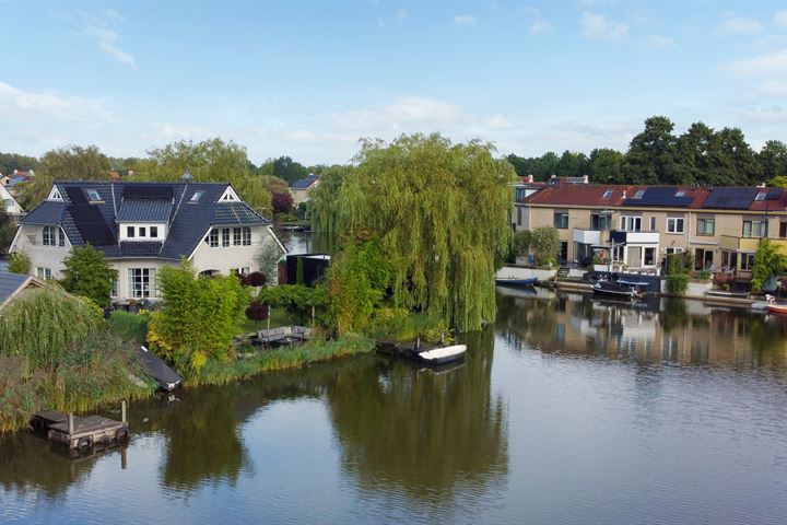 Dwergstern 25 in Emmen foto