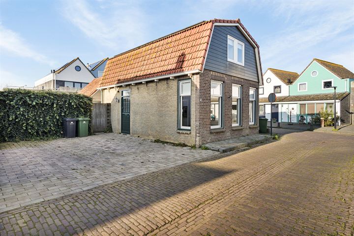 Dwinger 19 in Stavoren foto