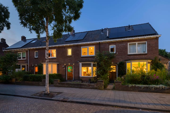 E. Tesschenmacherstraat 54 in Deventer