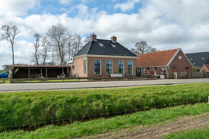 Eastwâld 16 in Driezum foto