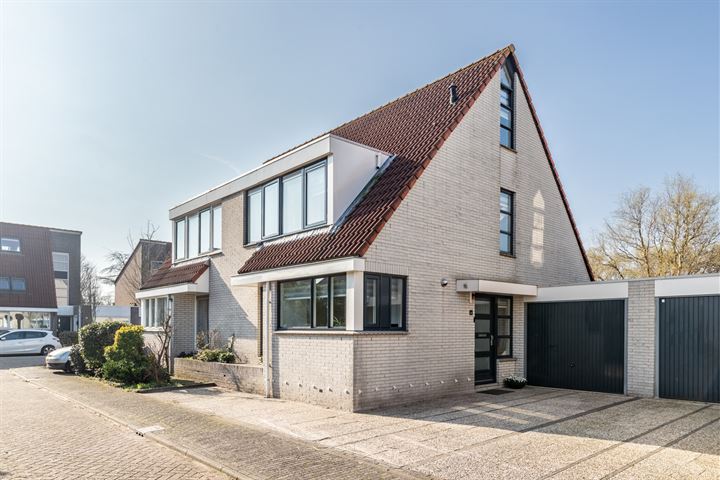 Ebbekruidstraat 4 in Almere foto