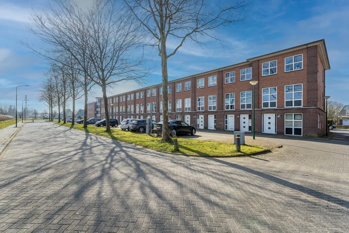 Edelsteen 72 in Houten foto