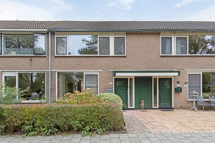 Edelstenenbaan 105 in IJsselstein foto